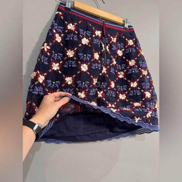 Navy Maeve Mayfair Beaded and Embroidered Skirt Size 4 EUC - Picture 5 of 7